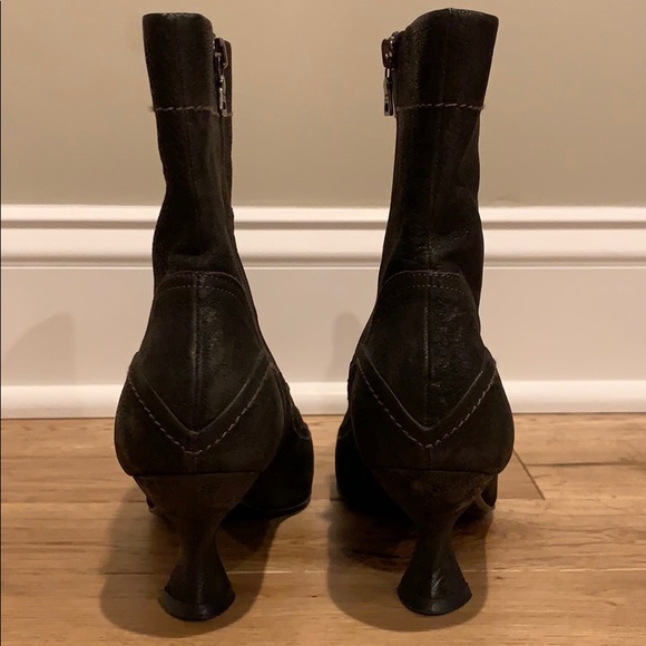Prada brown suede low heel seamed booties 38.5 - Picture 3 of 10